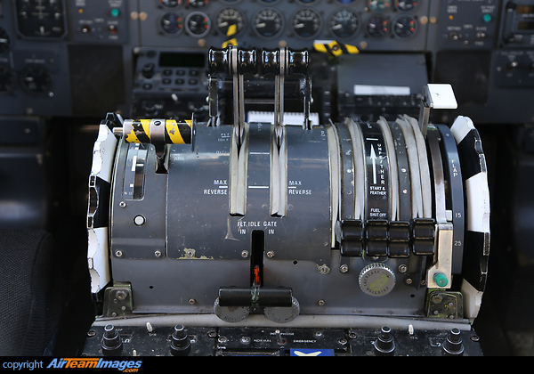 DHC-7-103 Dash 7 DHC-7-103 Dash 7