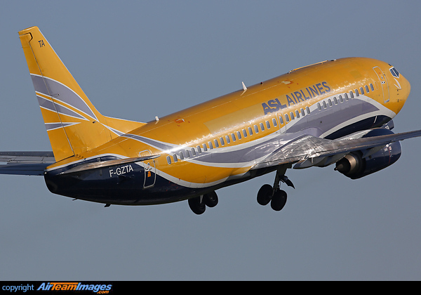 Wearing the "ASL" titles. Boeing 737-33V