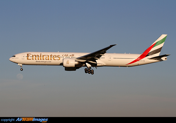 Boeing 777-31H/ER Boeing 777-31H/ER