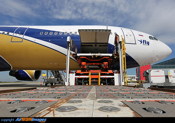 Airbus A330-322 Airbus A330-322