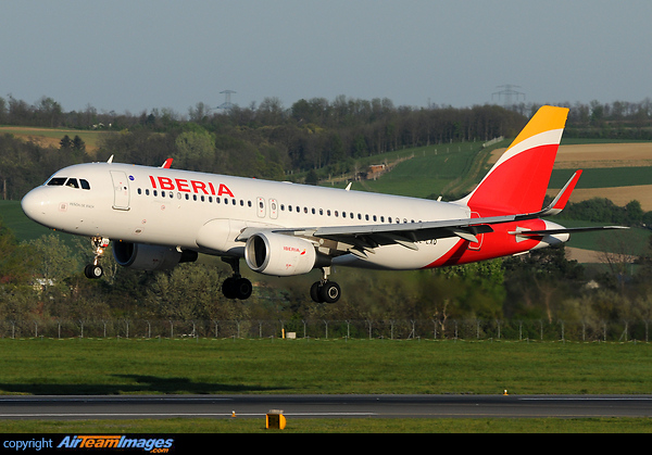 Airbus A320-216 Airbus A320-216