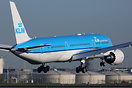 5th DREAMLINER ("900") in KLM fleet named "Hibiscus" delivered on 22/0...