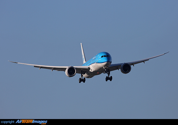 5th DREAMLINER ("900") in KLM fleet named "Hibiscus" delivered on 22/04/2016 Boeing 787-9 Dreamliner