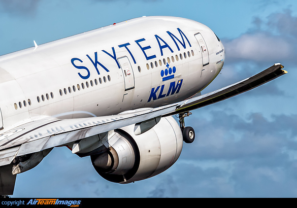 Boeing 777-306/ER Boeing 777-306/ER