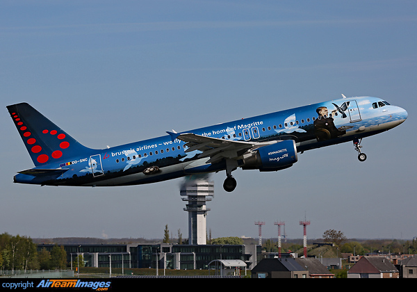 Airbus A320-214 Airbus A320-214