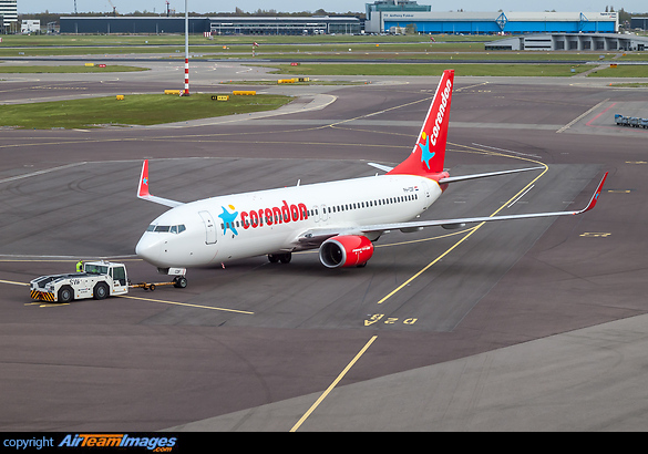 Boeing 737-804 Boeing 737-804