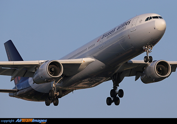 Airbus A330-343 Airbus A330-343