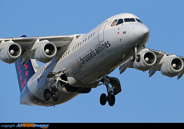 British Aerospace Avro RJ100 British Aerospace Avro RJ100