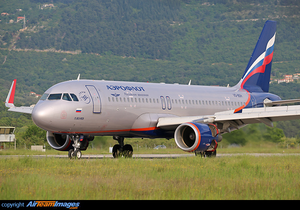 Airbus A320-214 Airbus A320-214
