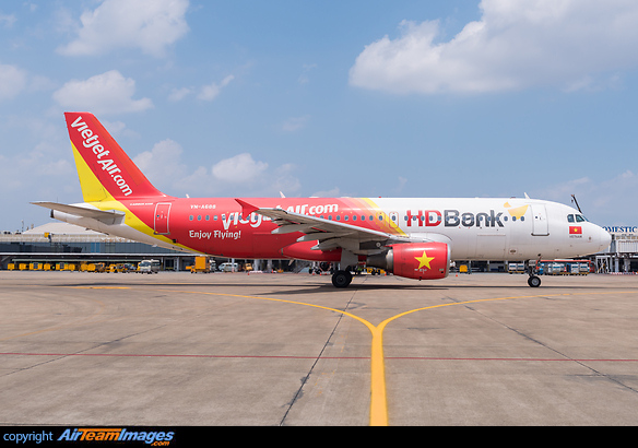 Airbus A320-214 Airbus A320-214