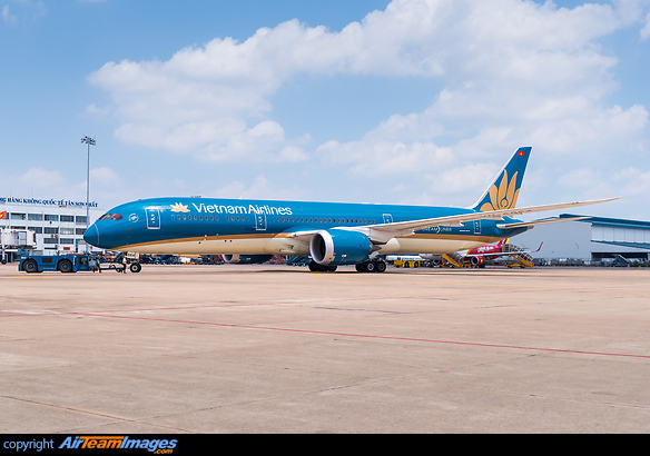Boeing 787-9 Dreamliner Boeing 787-9 Dreamliner