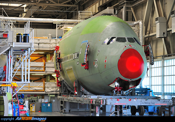 Airbus A380-800