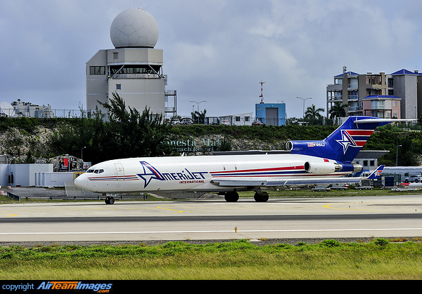 Boeing 727-2F9 Boeing 727-2F9