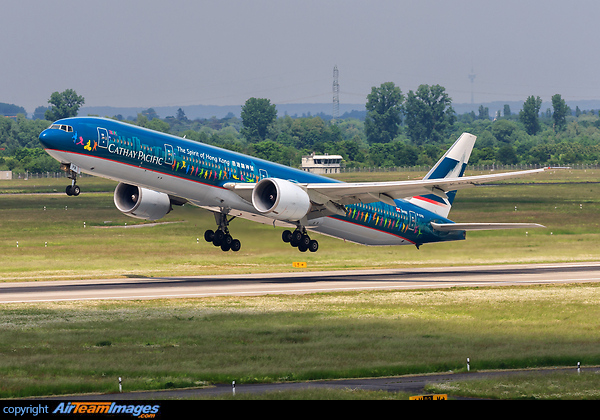 Boeing 777-367/ER Boeing 777-367/ER