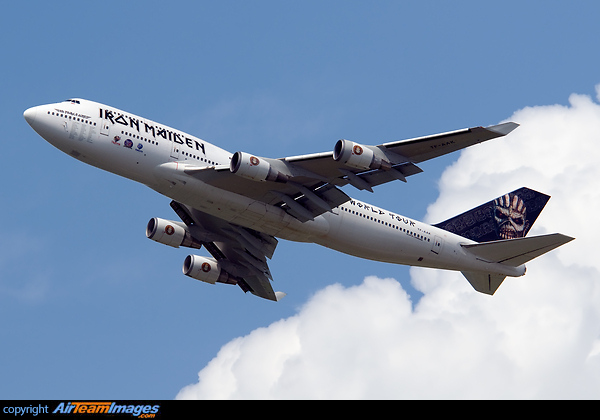Iron Maiden's "Ed Force One" departing Dusseldorf to Munich for the band's next concert. The aircraft is flown by lead singer Bruce Dickinson. Boeing 747-428