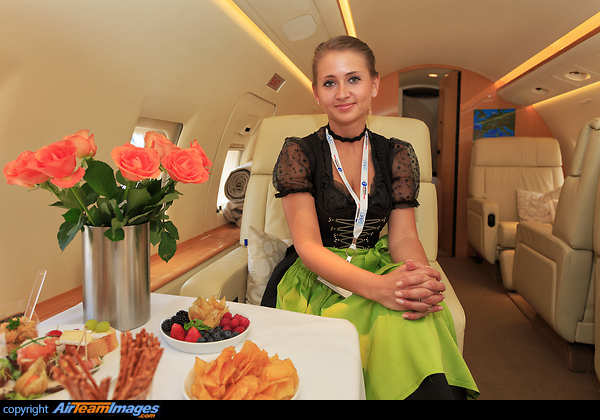 Bombardier Challenger 604 Bombardier Challenger 604