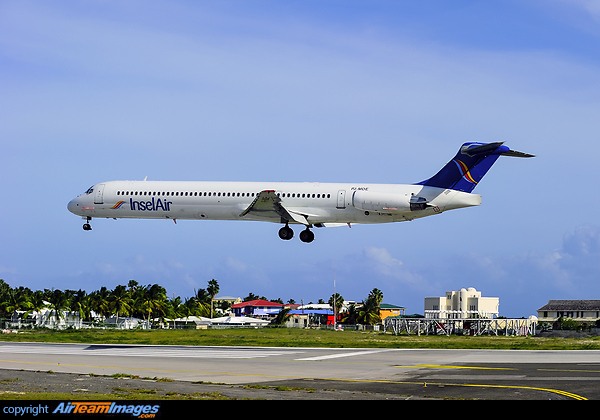 McDonnell Douglas MD-82 McDonnell Douglas MD-82