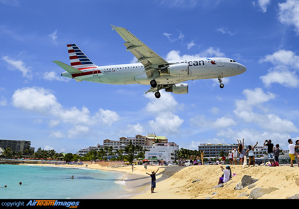 Airbus A320-214 Airbus A320-214