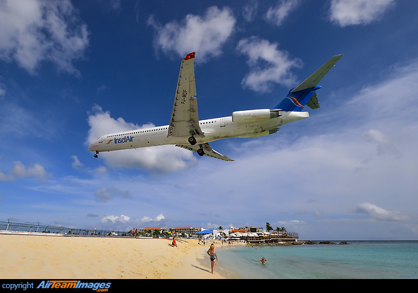 McDonnell Douglas MD-83 McDonnell Douglas MD-83