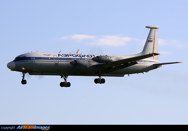Ilyushin Il-18 Bizon Ilyushin Il-18 Bizon