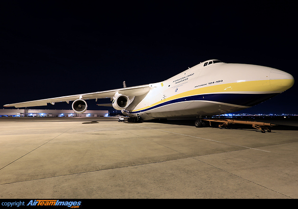 Antonov An-124-100 Ruslan Antonov An-124-100 Ruslan