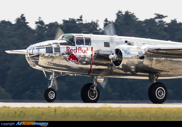 North American B-25J Mitchell North American B-25J Mitchell