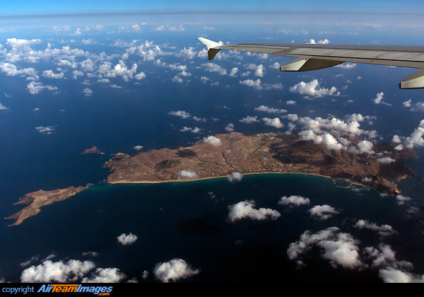 Porto Santo Island is 11Kms long and the beach expands for 9kms. The runway is in the middle of the Island. Porto Santo Airport