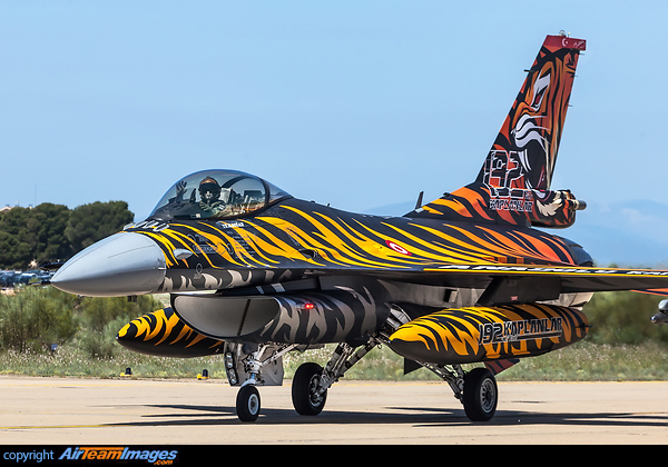 F-16DJ Fighting Falcon F-16DJ Fighting Falcon