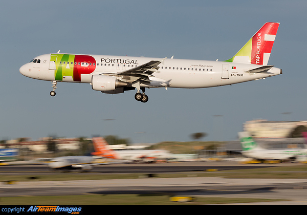Airbus A320-214 Airbus A320-214