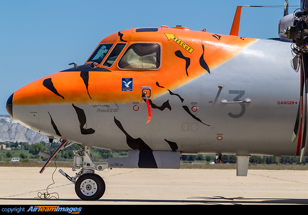 Grumman E-2C Hawkeye 2000 Grumman E-2C Hawkeye 2000