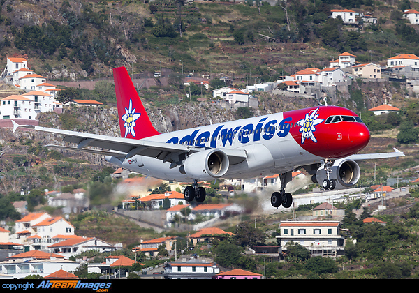 Airbus A320-214 Airbus A320-214