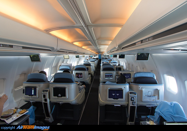 Boeing 757-256 Boeing 757-256