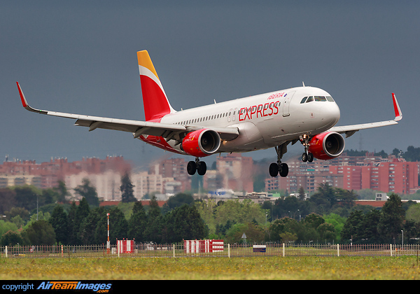 Airbus A320-216 Airbus A320-216