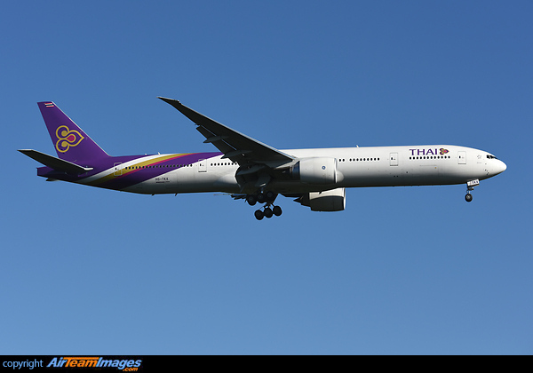 Boeing 777-3D7/ER Boeing 777-3D7/ER