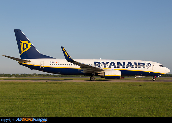 Boeing 737-8AS Boeing 737-8AS