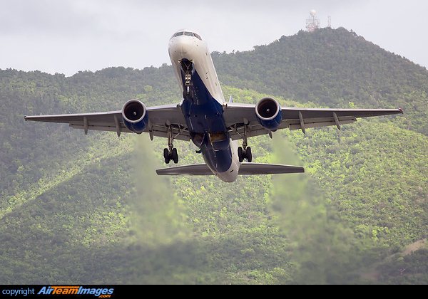 Boeing 757-232 Boeing 757-232