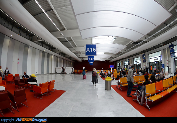 Terminal Sud Departure Hall Paris Orly Airport