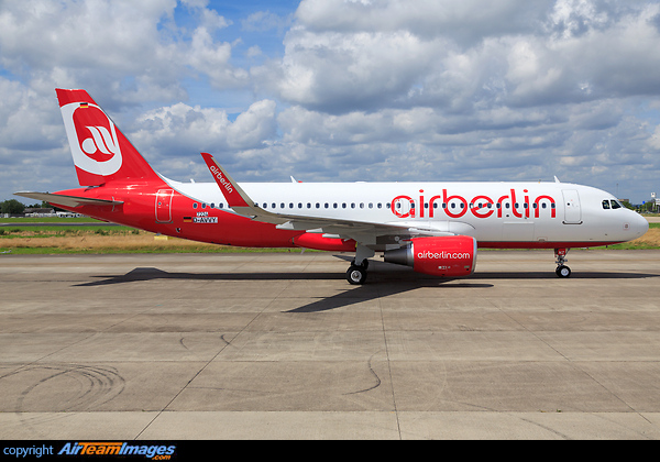 Airbus A320-214 Airbus A320-214