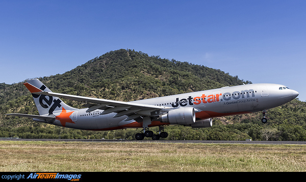 The last ever commercial service to Japan operated by the A330 of Jetstar Airways departs Cairns off runway 33 as Jetstar 25 Heavy after 8 years of reliable operation to be replaced by the 787. Airbus A330-232