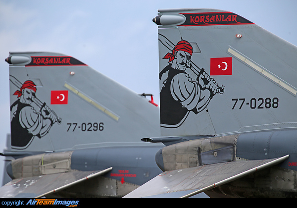 F-4 Phantom II F-4 Phantom II
