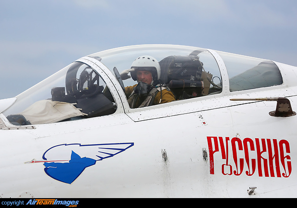 Sukhoi Su-27 Sukhoi Su-27