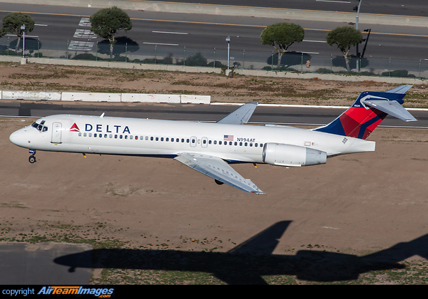 Boeing 717-2BD Boeing 717-2BD