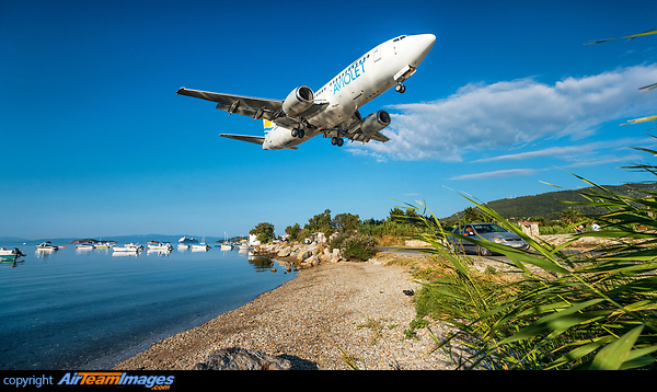 Boeing 737-3H9 Boeing 737-3H9