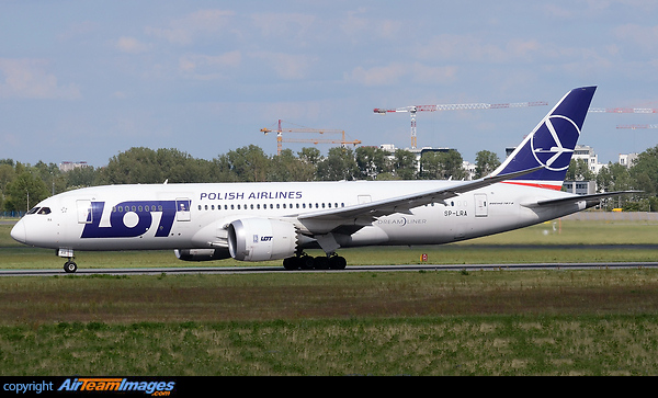 Boeing 787-8 Dreamliner Boeing 787-8 Dreamliner