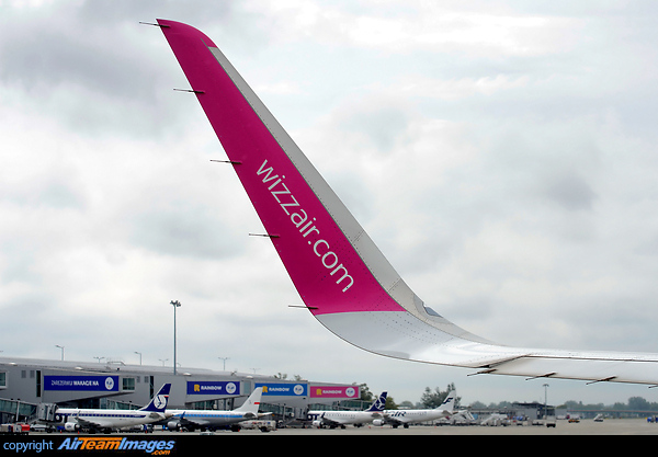 Airbus A320-232 Airbus A320-232