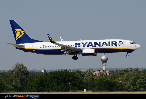 Boeing 737-8AS Boeing 737-8AS