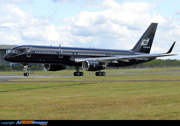 Boeing 757-2K2 Boeing 757-2K2