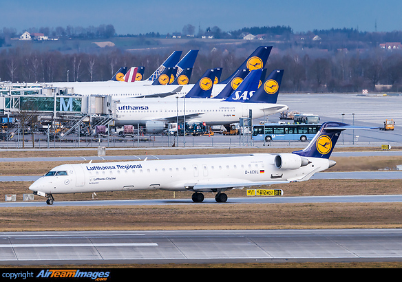 Bombardier CRJ-900LR Bombardier CRJ-900LR