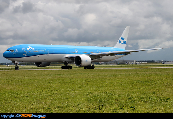Boeing 777-306/ER Boeing 777-306/ER