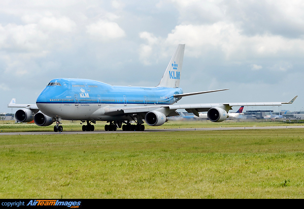 Boeing 747-406M Boeing 747-406M